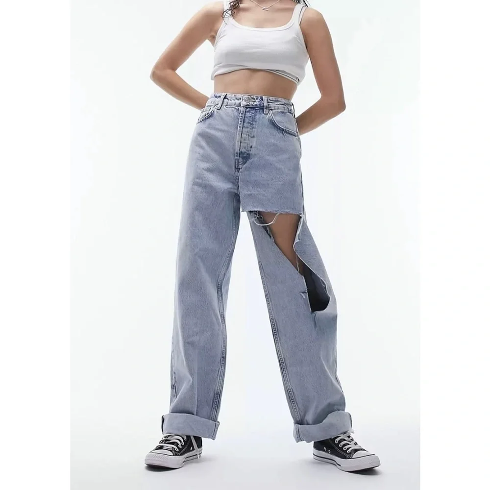 Topshop Ripped High Waist Oversize Mom Jeans - Picture 1 of 8